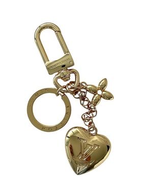Louis Vuitton Gold Heart LV Bag Charm Keychain Flower NWOT